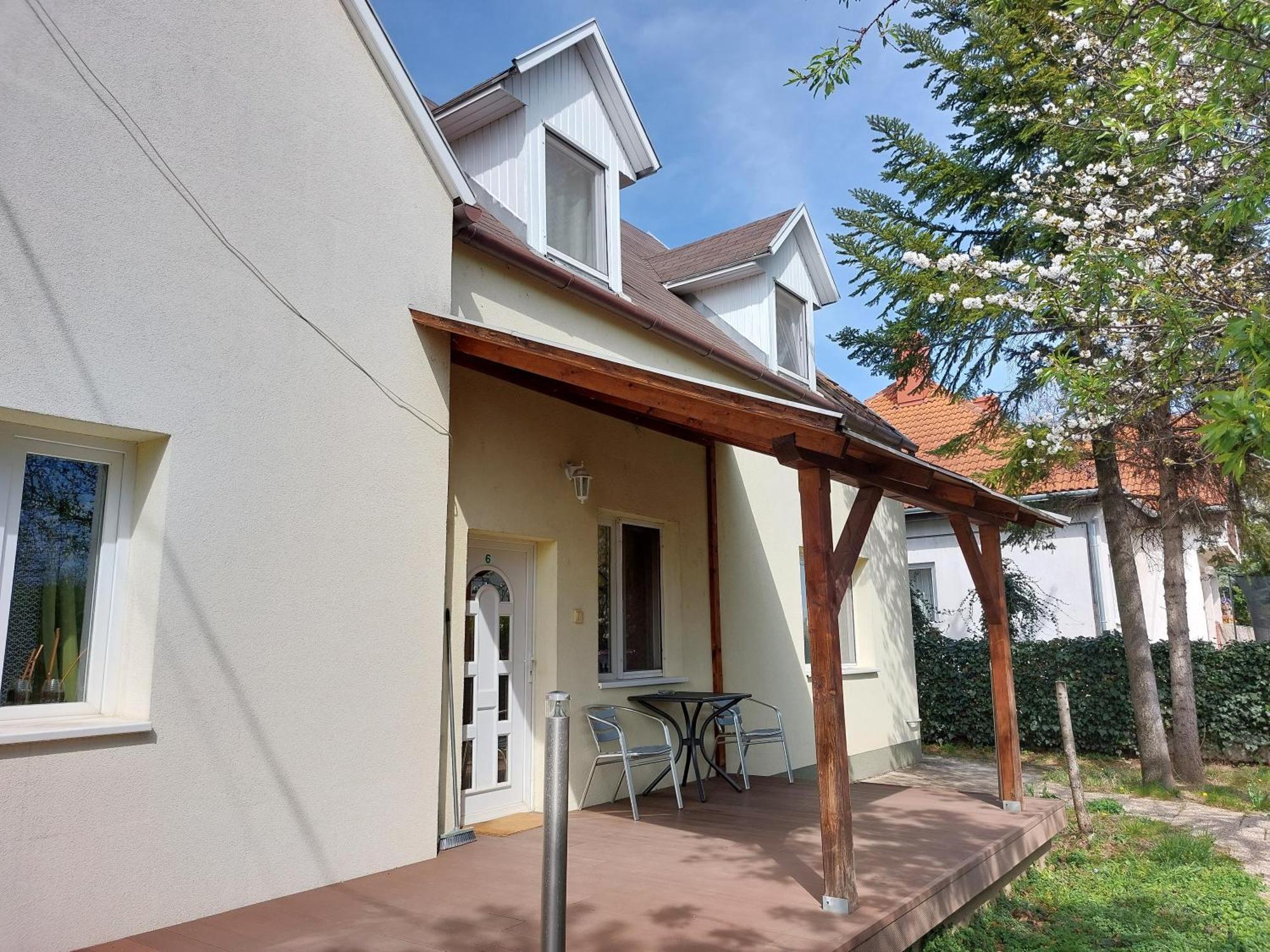 Bridgehaus Apartment Balatonfured Ngoại thất bức ảnh