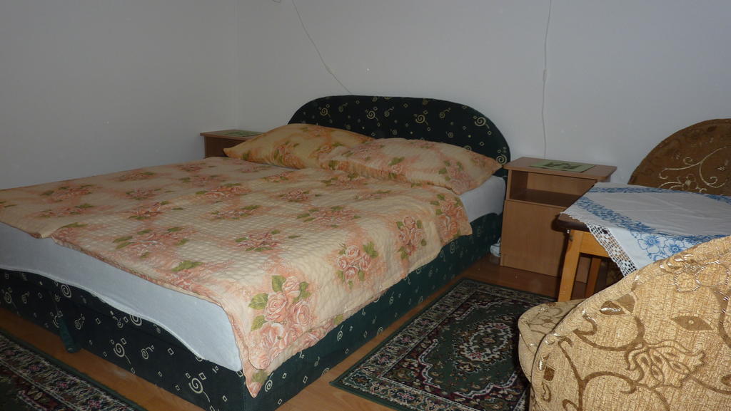 Bridgehaus Apartment Balatonfured Phòng bức ảnh